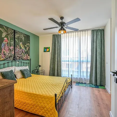Tropicana Terrace 1 Bedroom Апартамент *